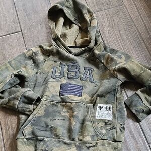 Under Armour Olive Green Camo Pullover Hoodie